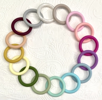 Beiss-Ring uni (gelocht) mittel