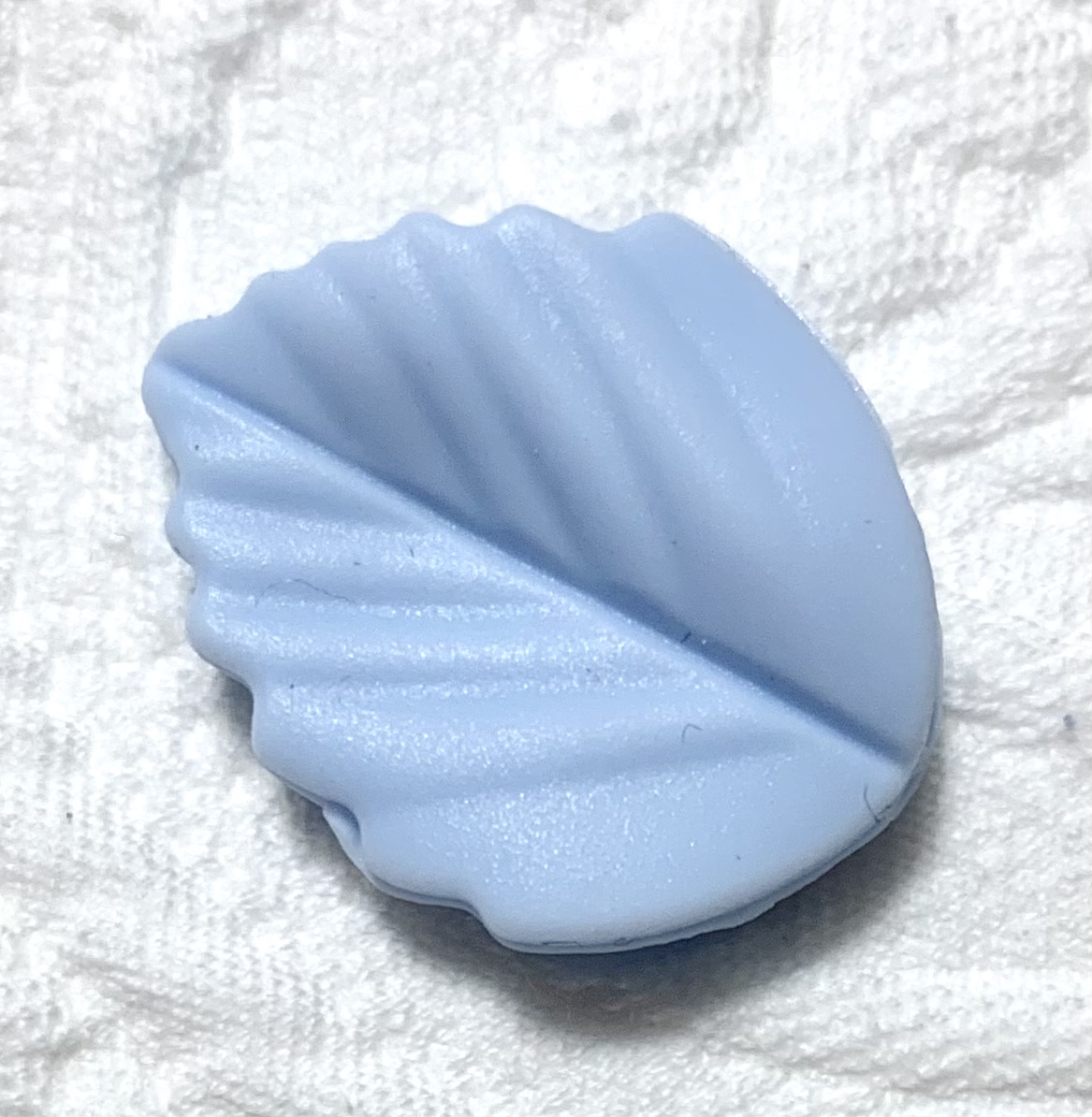 Beissmotiv 3D Blatt pastellblau 