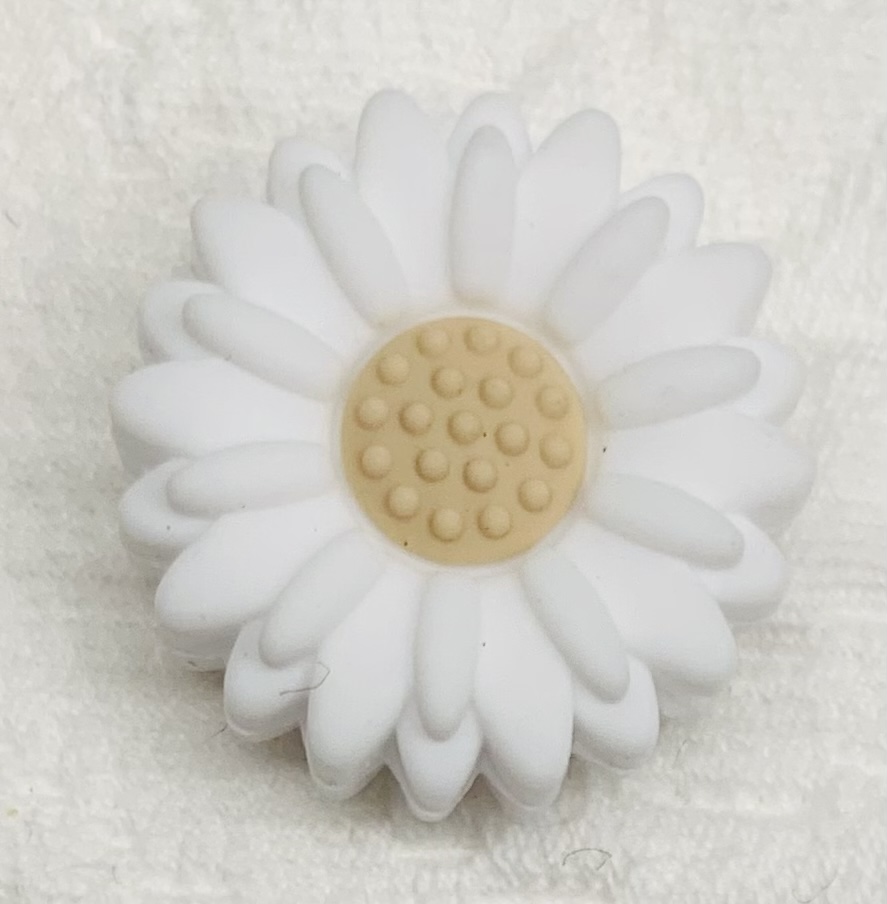 Beissmotiv Little Flower weiss