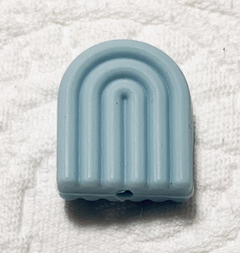 Beissmotiv Rainbow uni babyblau 