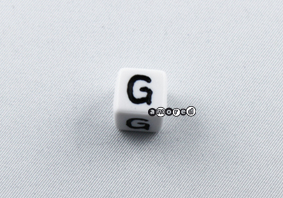 Kunstoffbuchstaben 11mm weiss-schwarz *G*