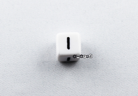 Kunstoffbuchstaben 10mm weiss-schwarz *I*