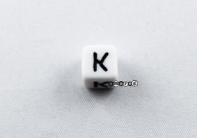 Kunstoffbuchstaben 10mm weiss-schwarz *K*