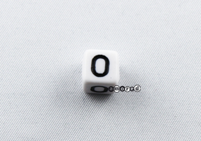 Kunstoffbuchstaben 10mm weiss-schwarz *O*