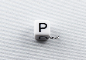 Kunstoffbuchstaben 10mm weiss-schwarz *P*