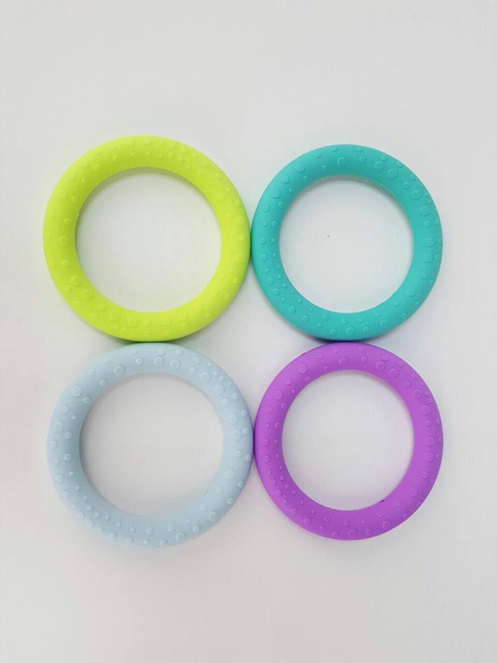 Beiss-Ring gepunktet babyblau