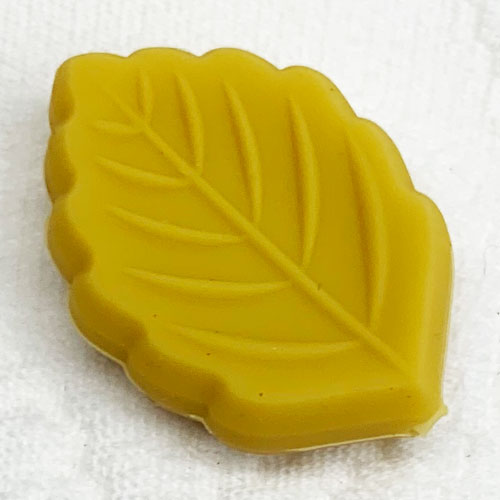 Beissmotiv Blatt senfgelb 