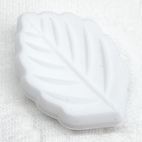 Beissmotiv Blatt weiss 