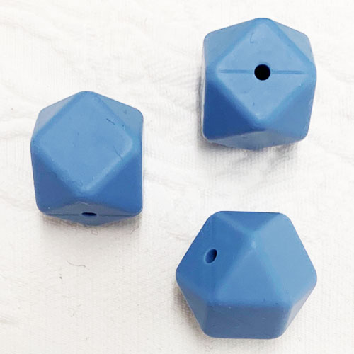 Beissmotiv Diamant Hexagon eisblau 