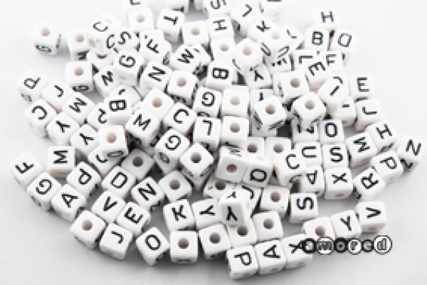 Kunstoffbuchstaben 10 mm (Set assortiert à 200 Stück)