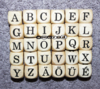 Arial Holzbuchstaben 12 mm geprägt und lackiert